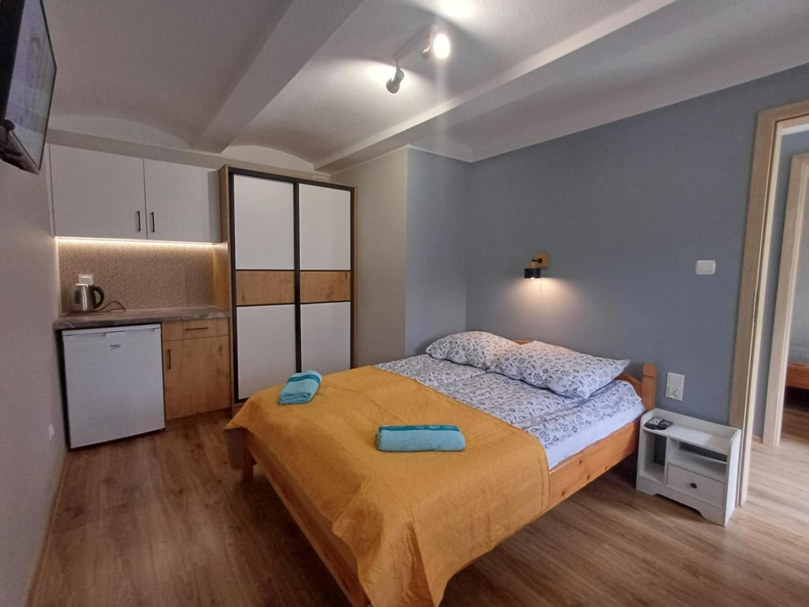Homestay I 